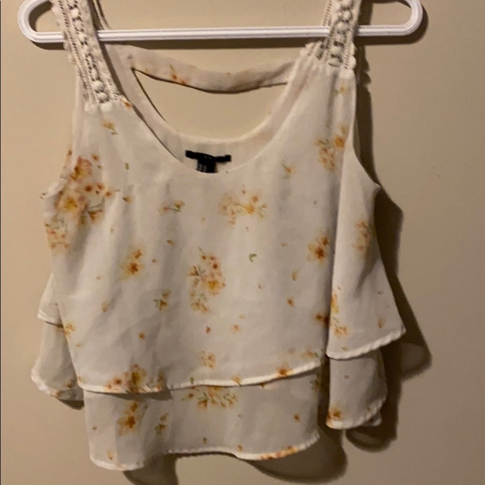 3 for 15$ Forever 21 Floral White Tank